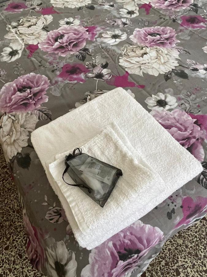 מרינה די מסה Casa Violetta Bed & Breakfast מראה חיצוני תמונה