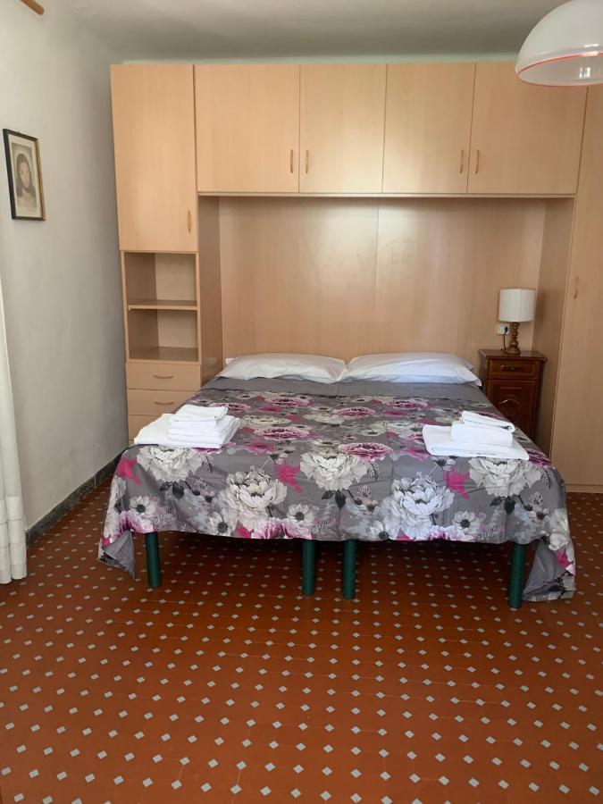 מרינה די מסה Casa Violetta Bed & Breakfast מראה חיצוני תמונה