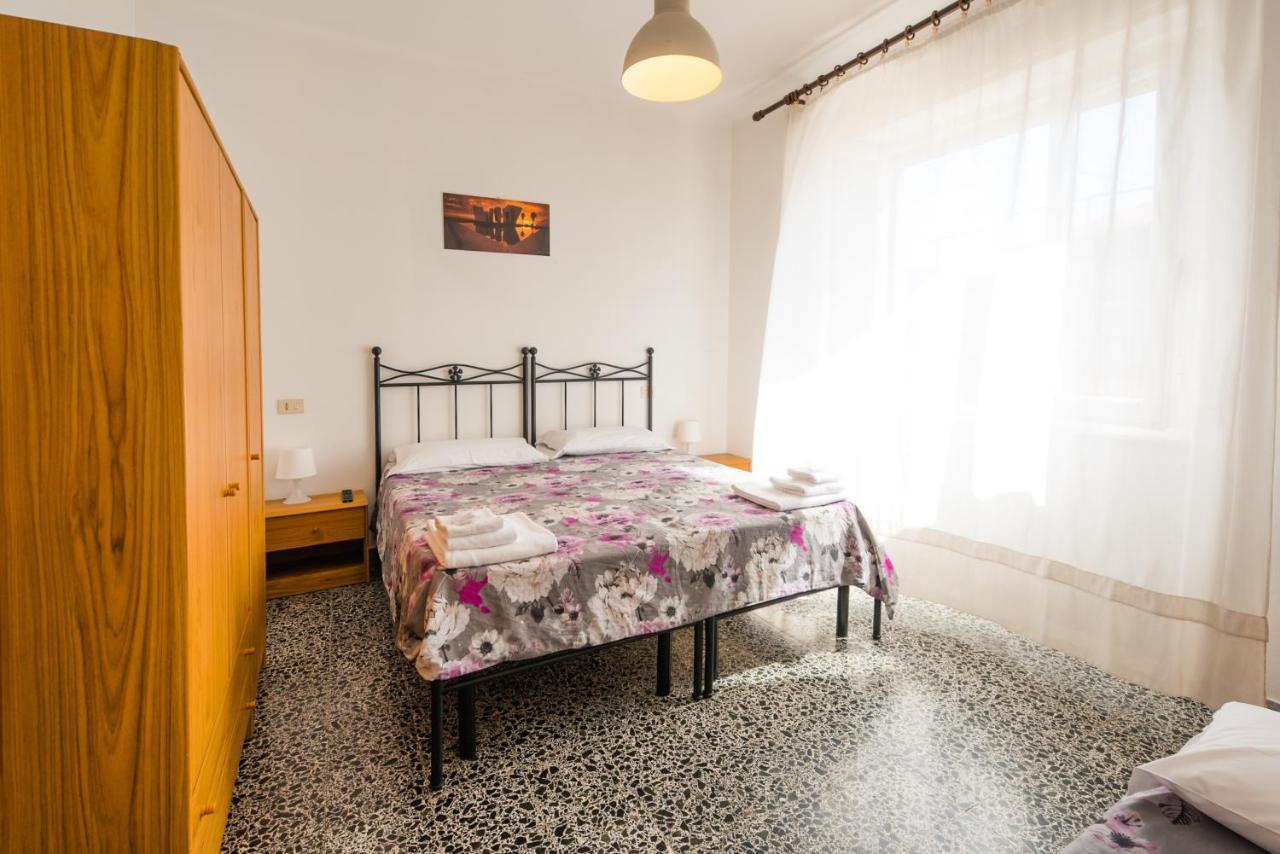 מרינה די מסה Casa Violetta Bed & Breakfast מראה חיצוני תמונה