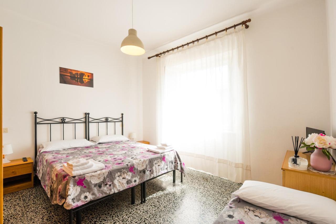 מרינה די מסה Casa Violetta Bed & Breakfast מראה חיצוני תמונה