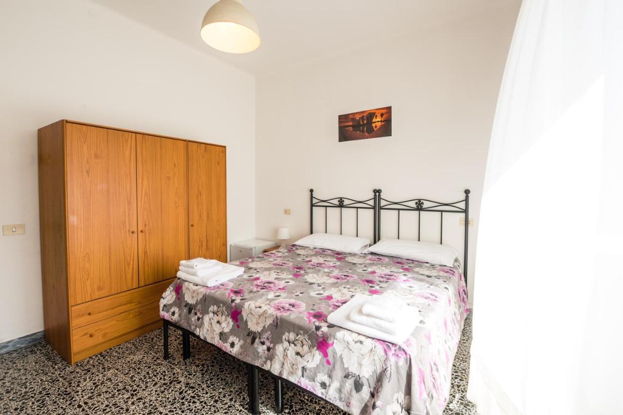 מרינה די מסה Casa Violetta Bed & Breakfast מראה חיצוני תמונה